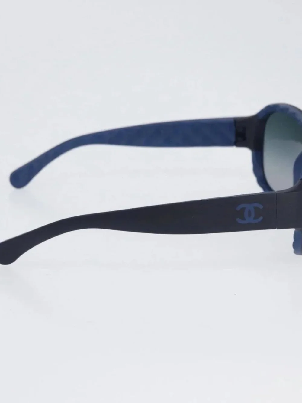 CHANEL Sunglasses plastic Blue CC Auth BA10703